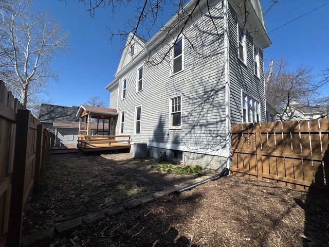 712 N Roosevelt Street, Bloomington, IL 61701