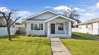 1318 N Redington Street, Hanford, CA 93230
