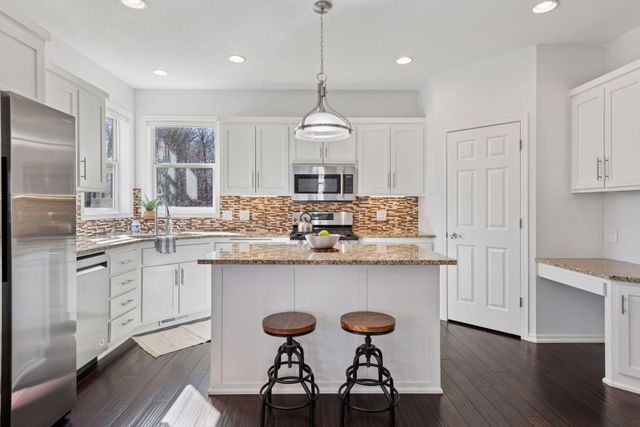 2536 N Saunders Lake Drive, Minnetrista, MN 55364