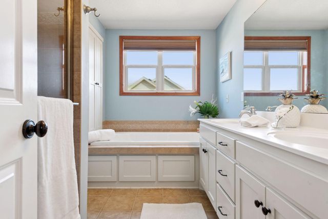 2536 N Saunders Lake Drive, Minnetrista, MN 55364