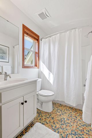 2536 N Saunders Lake Drive, Minnetrista, MN 55364