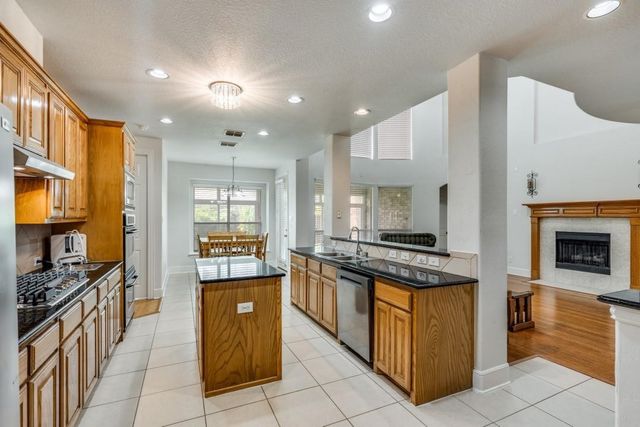 10327 Offshore Drive, Irving, TX 75063
