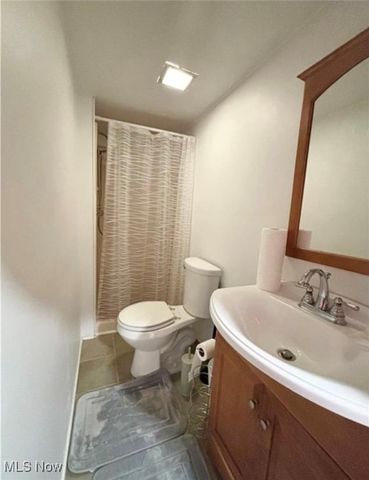 4043 Township, Highland Hills, OH 44122