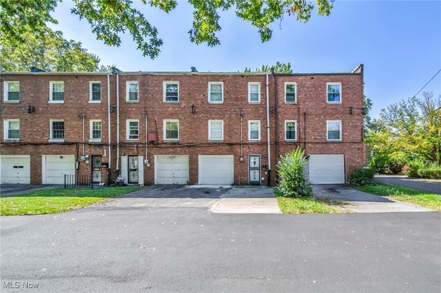 4043 Township, Highland Hills, OH 44122