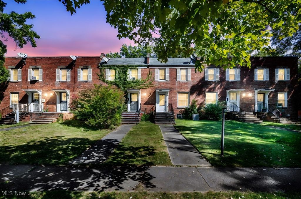 4043 Township, Highland Hills, OH 44122