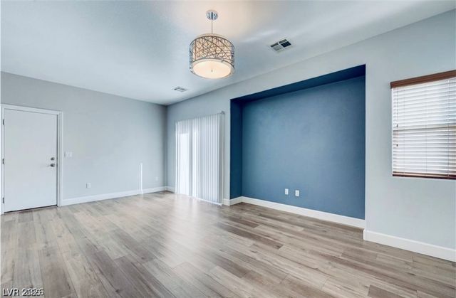 128 Tilbury Avenue, Las Vegas, NV 89123