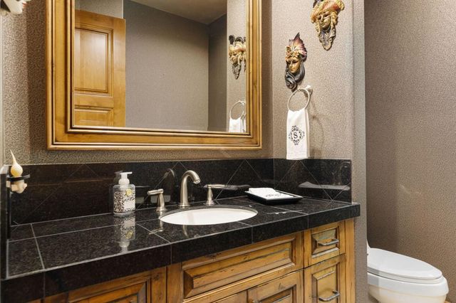 49841 Canyon View Drive, Palm Desert, CA 92260