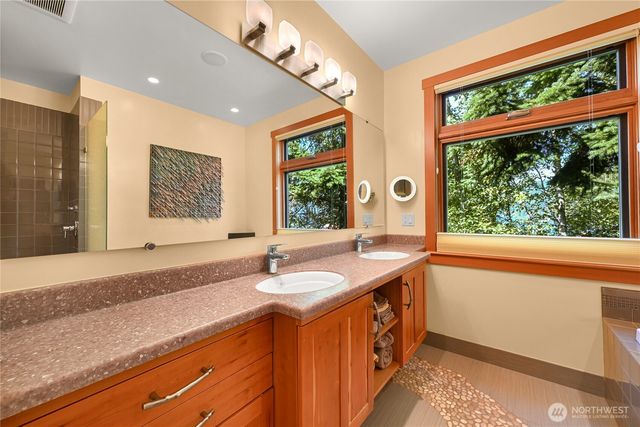 2593 Northshore Road, Bellingham, WA 98226