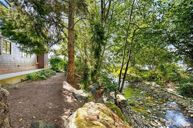 2593 Northshore Road, Bellingham, WA 98226