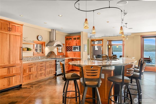 2593 Northshore Road, Bellingham, WA 98226