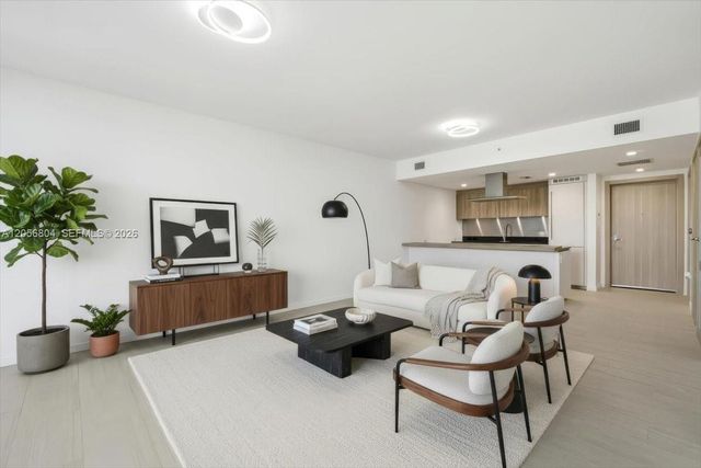 1000 Brickell Plaza 3211, Miami, FL 33131