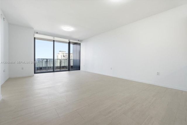 1000 Brickell Plaza 3211, Miami, FL 33131