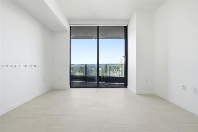 1000 Brickell Plaza 3211, Miami, FL 33131