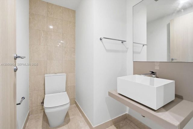 1000 Brickell Plaza 3211, Miami, FL 33131