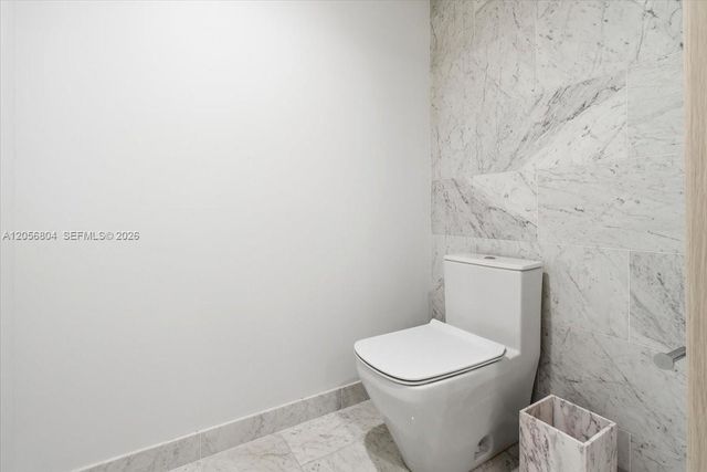 1000 Brickell Plaza 3211, Miami, FL 33131
