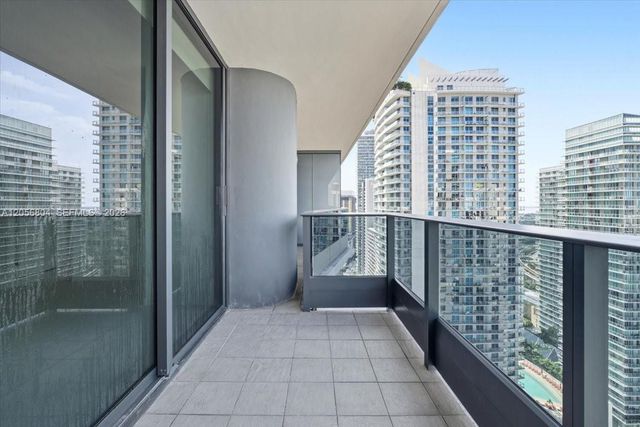 1000 Brickell Plaza 3211, Miami, FL 33131