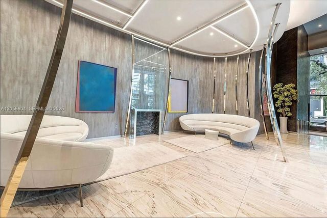 1000 Brickell Plaza 3211, Miami, FL 33131