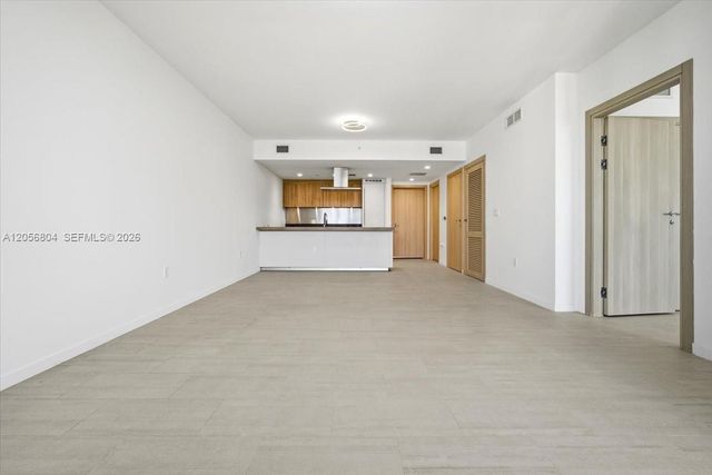 1000 Brickell Plaza 3211, Miami, FL 33131