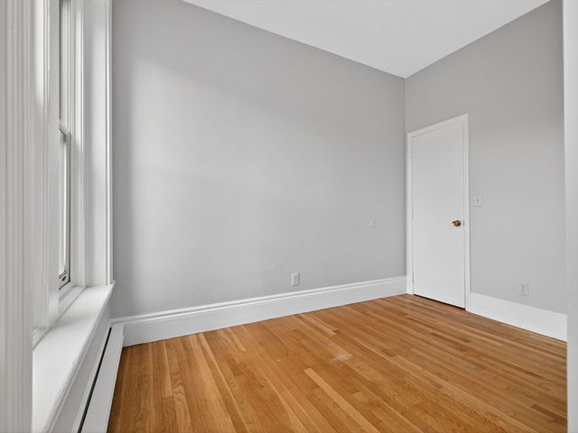 230 Newbury Street 21, Boston, MA 02116