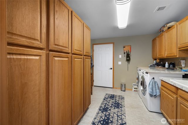 5732 Hill Street NE, Olympia, WA 98516