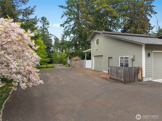 5732 Hill Street NE, Olympia, WA 98516