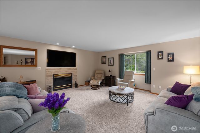 5732 Hill Street NE, Olympia, WA 98516