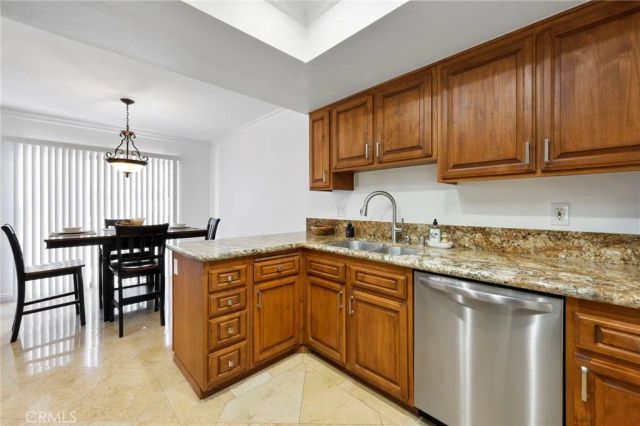 2245 Cheyenne Way 52, Fullerton, CA 92833
