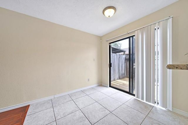 9901 Sharpcrest Street H4, Houston, TX 77036