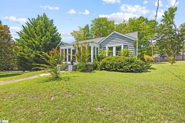 20 Michael Drive, Greenville, SC 29611