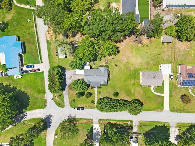 20 Michael Drive, Greenville, SC 29611