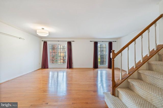 11425 OAK LEAF DR, Silver Spring, MD 20901