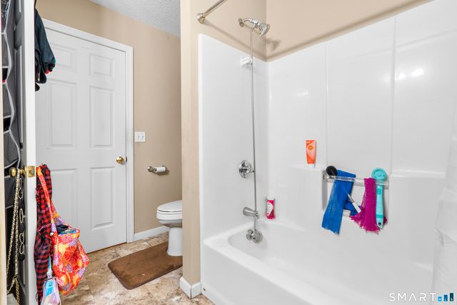 42 Joanne Drive 42, East Hartford, CT 06108