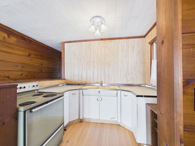 27785 N Shore Drive, Starbuck, MN 56381