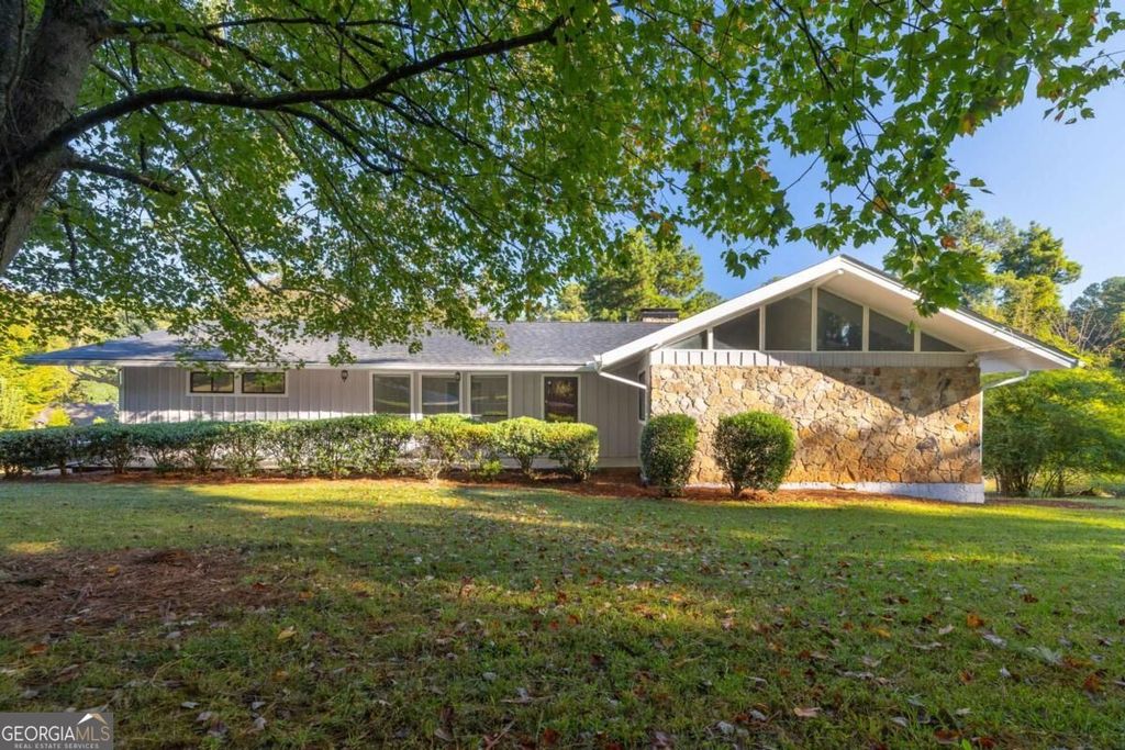 3385 Laren Lane SW, Atlanta, GA 30311