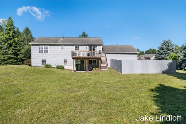 11324 Lindy Drive, Rockford, MI 49341