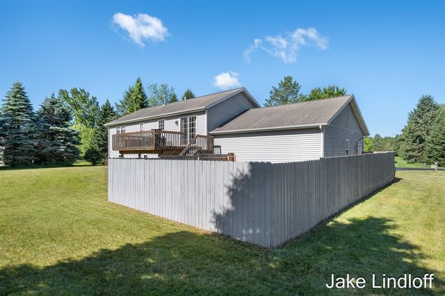 11324 Lindy Drive, Rockford, MI 49341