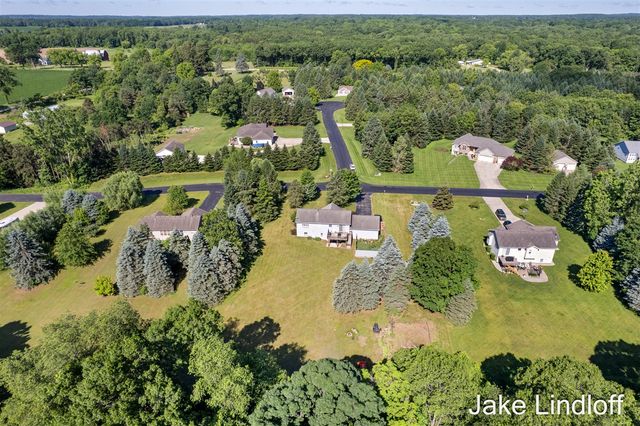 11324 Lindy Drive, Rockford, MI 49341