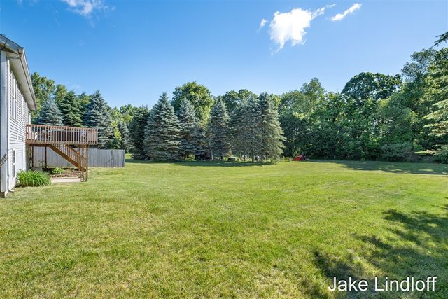 11324 Lindy Drive, Rockford, MI 49341