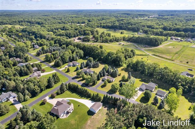 11324 Lindy Drive, Rockford, MI 49341
