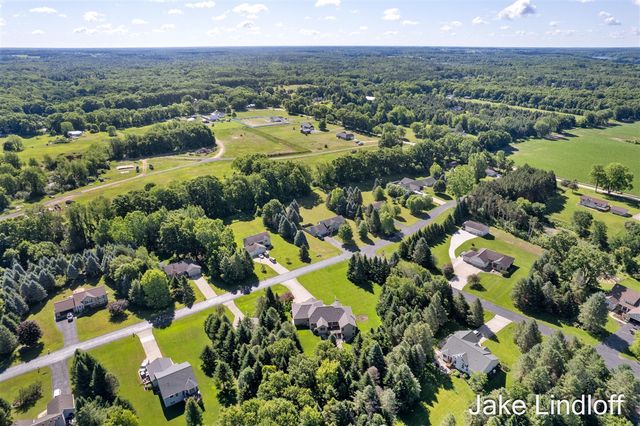 11324 Lindy Drive, Rockford, MI 49341