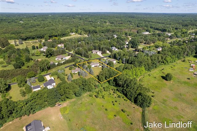11324 Lindy Drive, Rockford, MI 49341