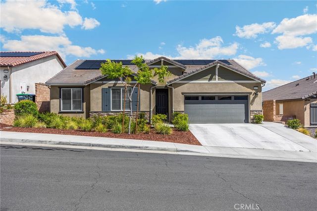 16647 Evelyn Place, Lake Elsinore, CA 92530