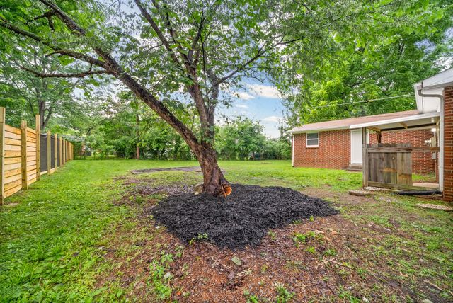 203 Jordan Rd, Clarksville, TN 37042