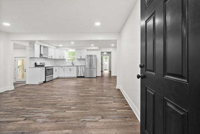 203 Jordan Rd, Clarksville, TN 37042