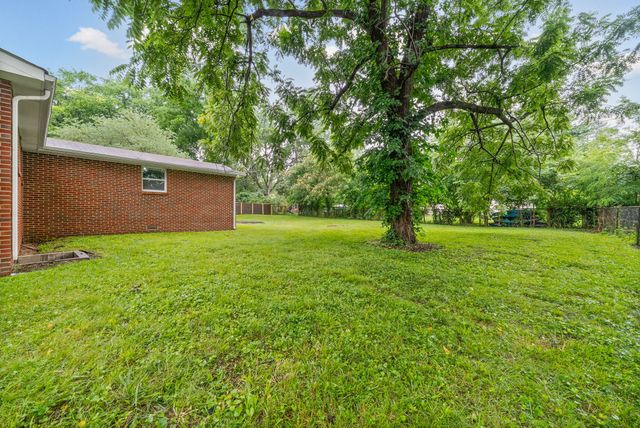 203 Jordan Rd, Clarksville, TN 37042