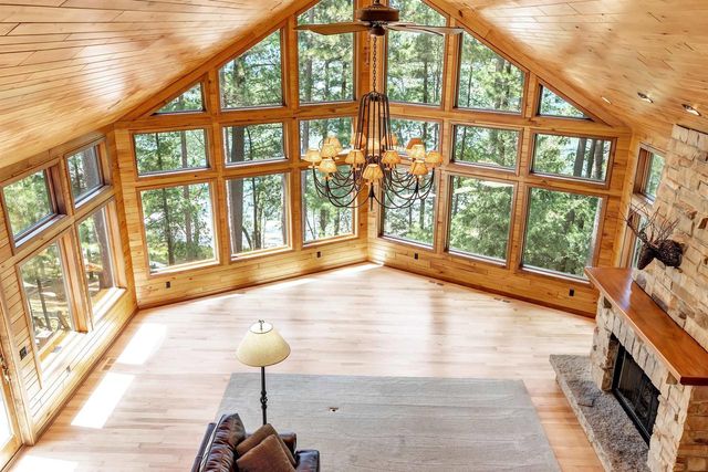 N2950 WHITE PINE LANE, Waupaca, WI 54981