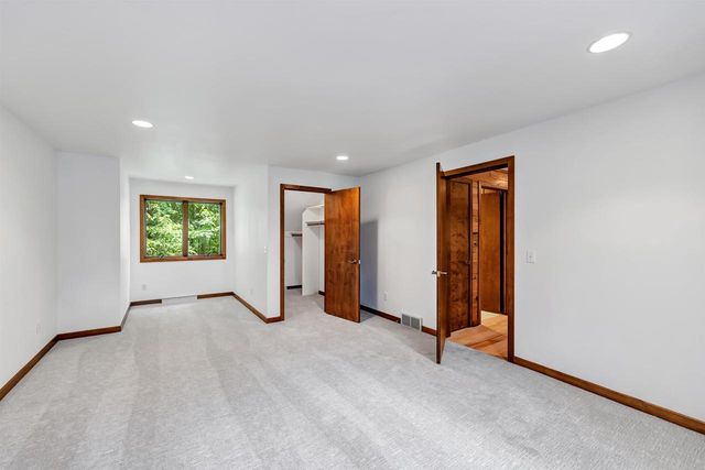 N2950 WHITE PINE LANE, Waupaca, WI 54981