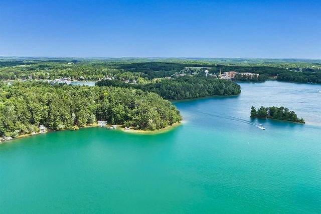 N2950 WHITE PINE LANE, Waupaca, WI 54981