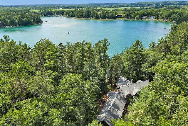 N2950 WHITE PINE LANE, Waupaca, WI 54981