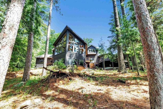 N2950 WHITE PINE LANE, Waupaca, WI 54981